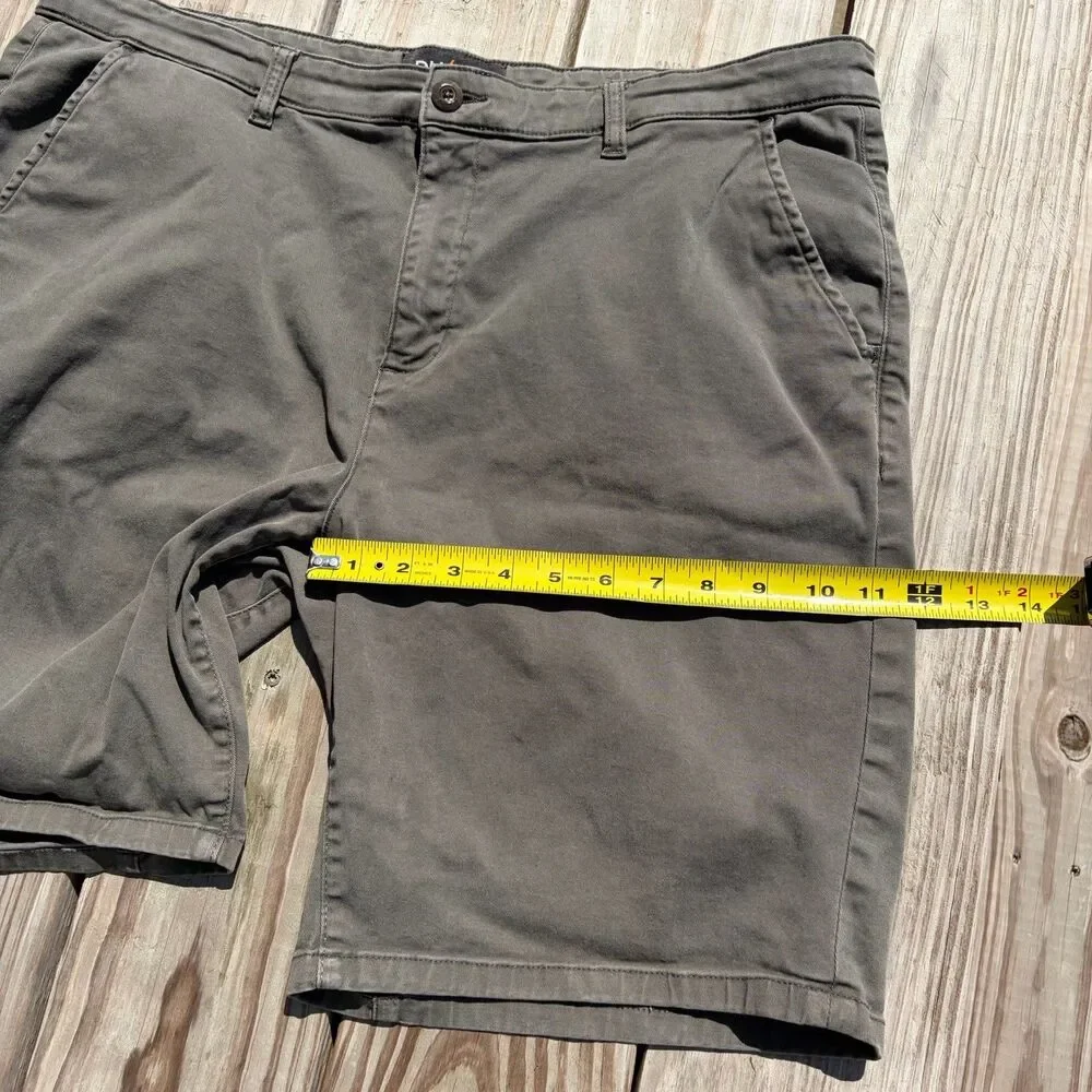 DUER Men's 38 Ultra Lightweight Super Stretch Cargo Shorts Naturally Cooling